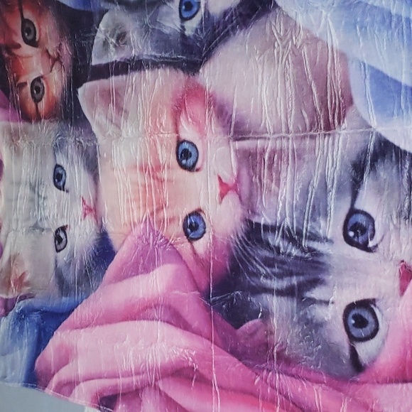 821- Cat Lover's Blanket Throw NWT - Picture 3 of 8